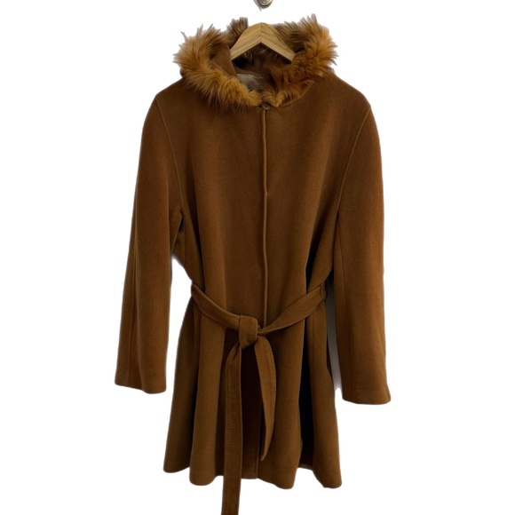 Wool Coat with Rabbit Fur Trim - Picture 4 of 12